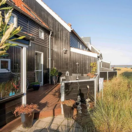 Cozy Holiday In Jutland With Jacuzzi Casa de Férias *