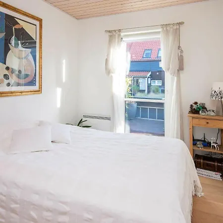 Cozy Holiday In Jutland With Jacuzzi Casa de Férias *