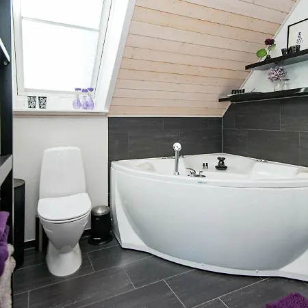 Cozy Holiday In Jutland With Jacuzzi Casa de Férias